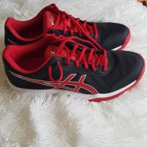Asic tennis shoes. This are new.